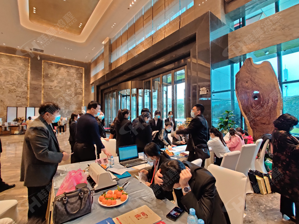 報道一：桂林鴻程承辦的2020年全國碳酸鈣行業年會如約而至，歡迎前來報到！
