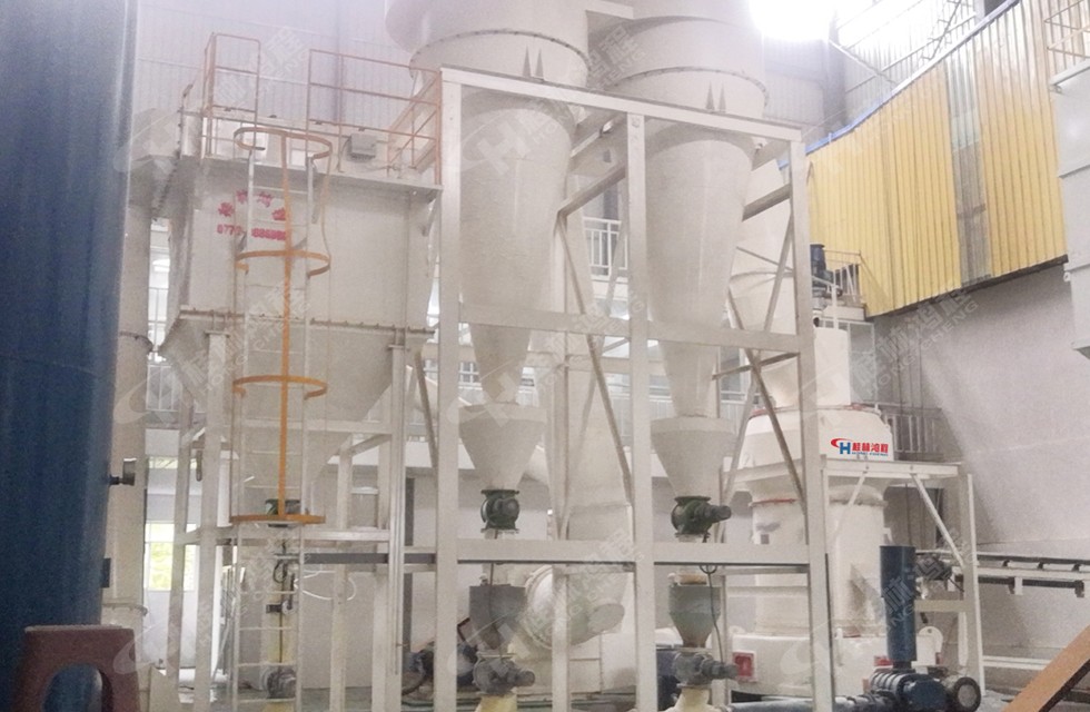 小型建筑垃圾磨粉機兄弟機型(HC1700擺式磨粉機)于貴州上崗 小型建筑垃圾磨粉機兄弟機型(HC1700擺式磨粉機)于貴州上崗